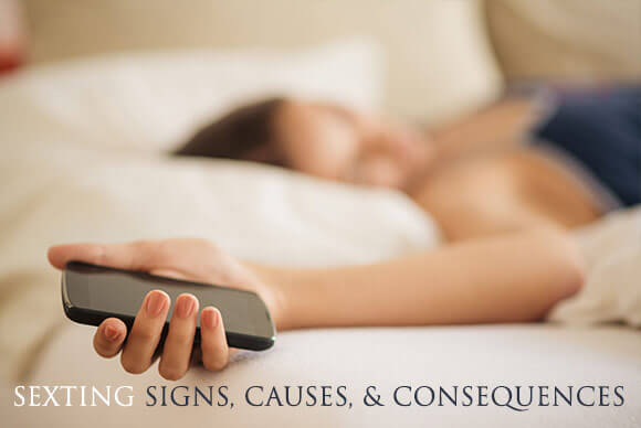 Sexual Messages | Sexting Signs, Causes & Consequences